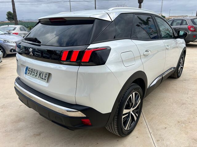 PEUGEOT 3008 ALLURE 1.5 BLUE HDI AUTO SPANISH LHD IN SPAIN ONLY 56000 MILES 2018